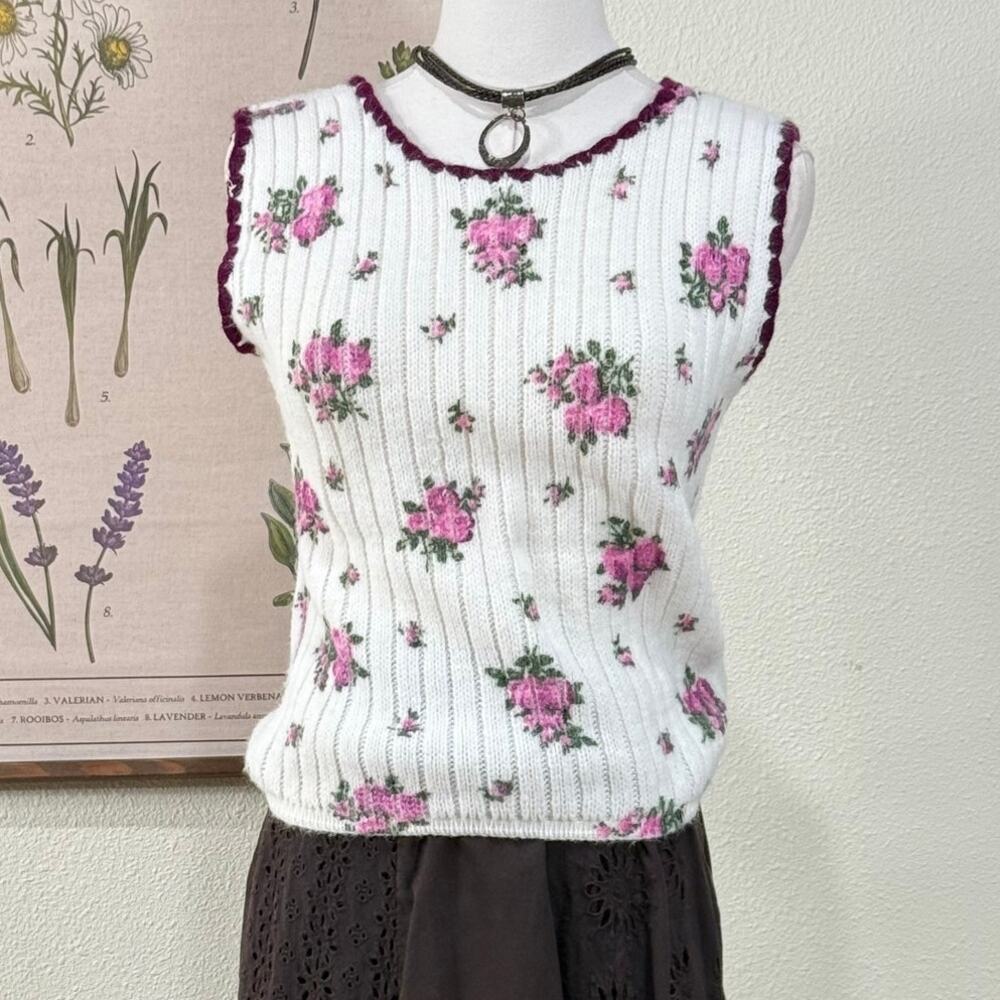 Vintage Floral Ribbed Sleeveless Sweater Cottage Coquette Dolly Femme Romantic S